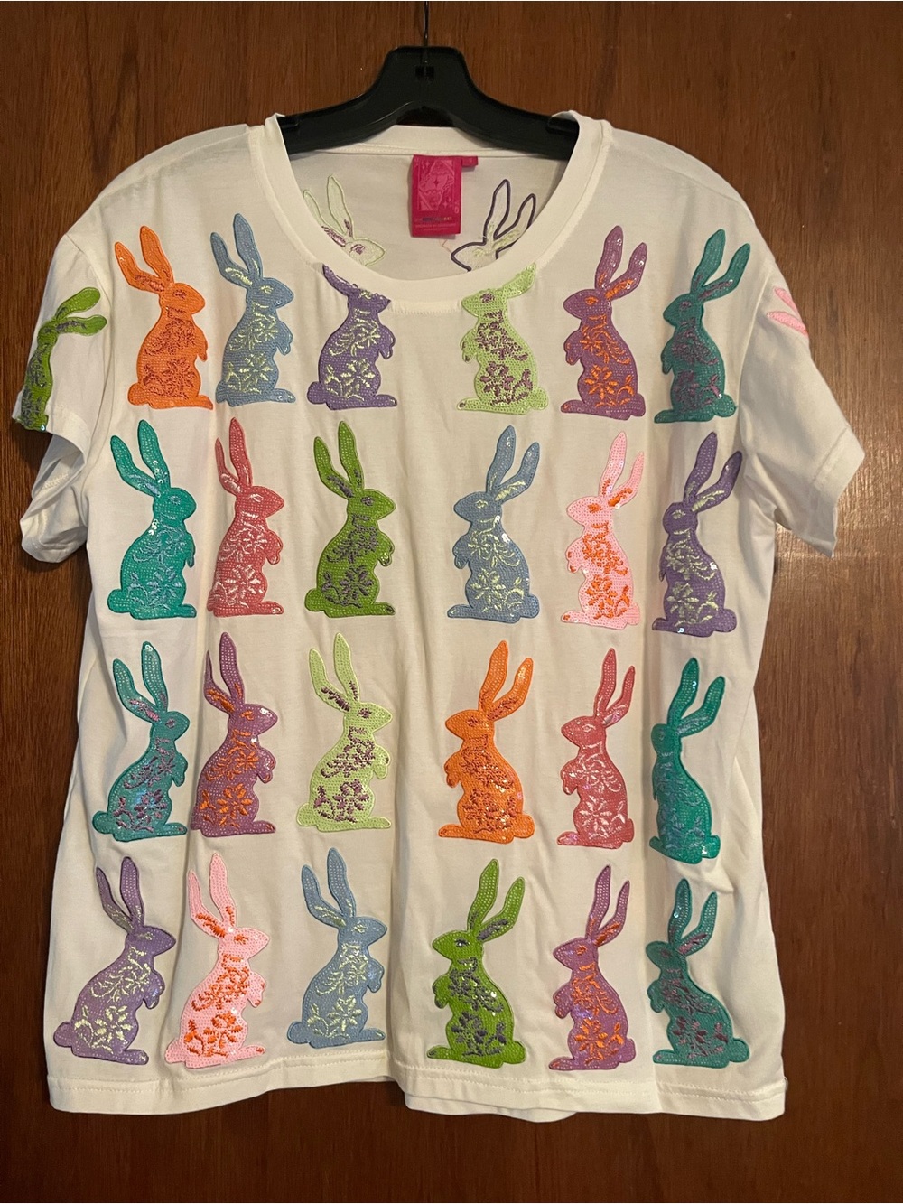 QUEEN OF SPARKLES White Short Sleeve Tee with Multicolor Bunny Appliqués